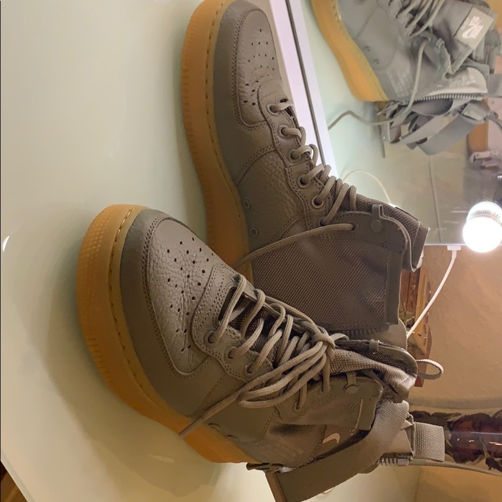 Nike sf af1 olive green never worn